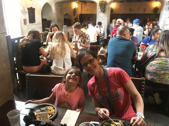 Lunch at the Leaky Cauldron